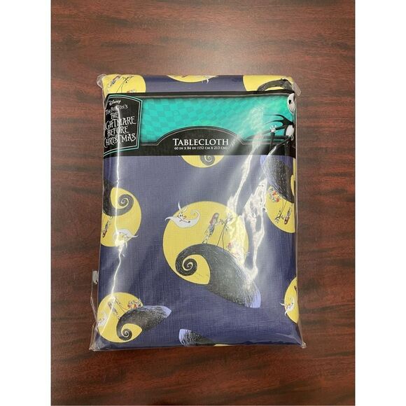 NWT Nightmare Before Christmas Tablecloth - Picture 1 of 3